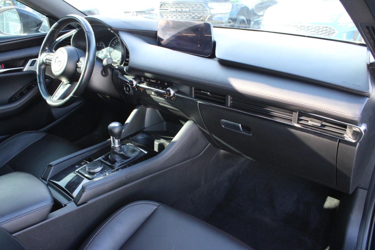 2024 Mazda MAZDA3 SPORT GT MANUAL   ACCIDENT FREE   CLEAN CARFAX Photo