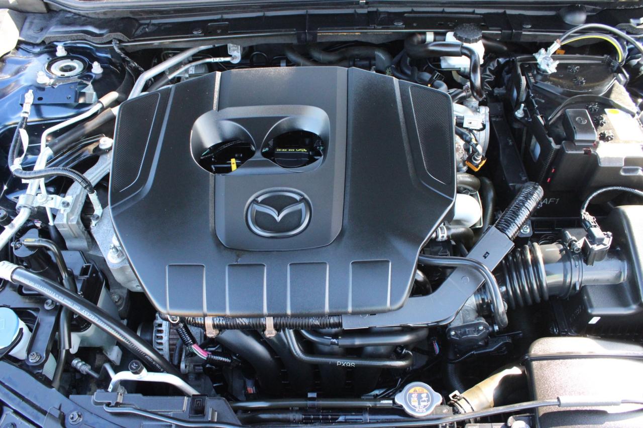 2024 Mazda MAZDA3 SPORT GT MANUAL   ACCIDENT FREE   CLEAN CARFAX Photo