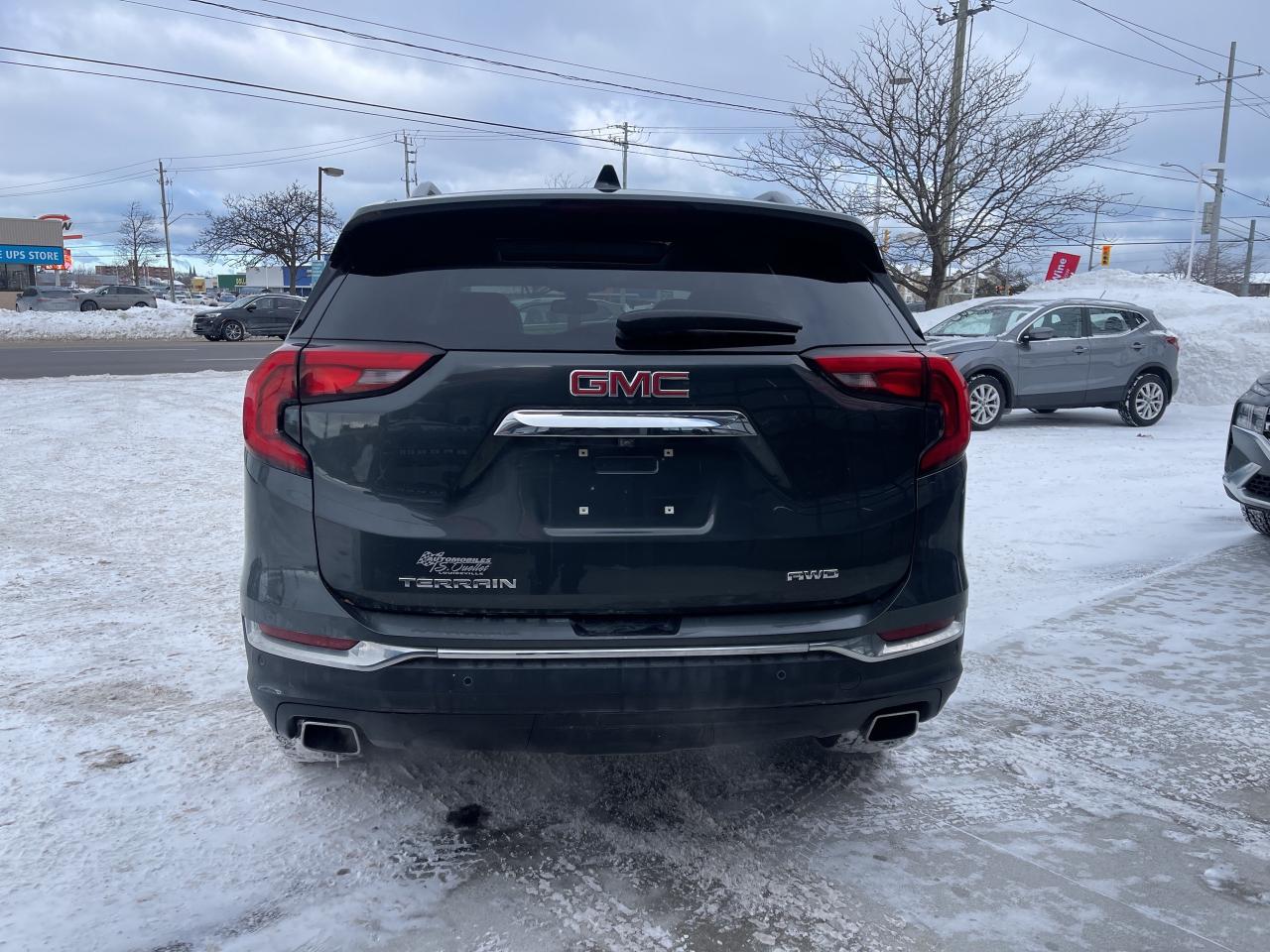 2020 GMC Terrain AWD 4dr SLT Leather Sunroof Back Up Camera Photo4