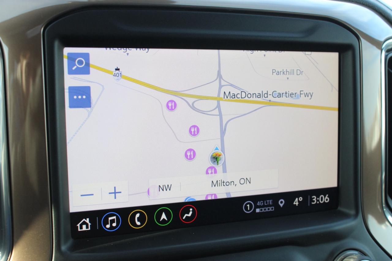 2021 Chevrolet Silverado 1500 High Country Crew Cab 4WD 6.2L Clean Carfax Photo