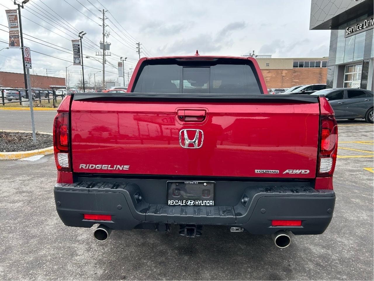 2023 Honda Ridgeline Touring AWD   CLEAN CARFAX   ONE OWNER Photo3