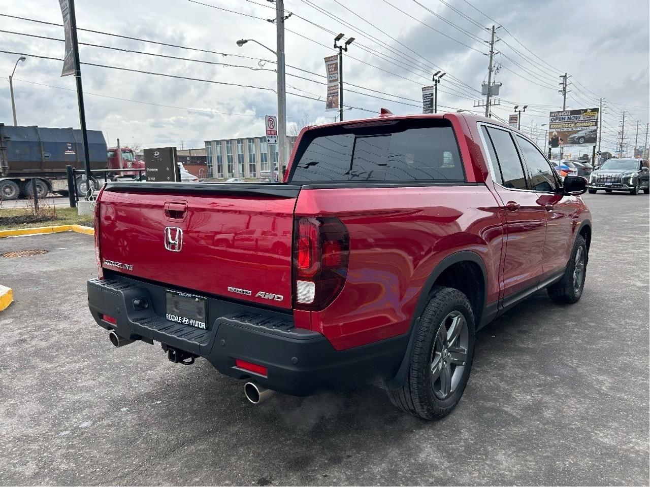 2023 Honda Ridgeline Touring AWD   CLEAN CARFAX   ONE OWNER Photo4