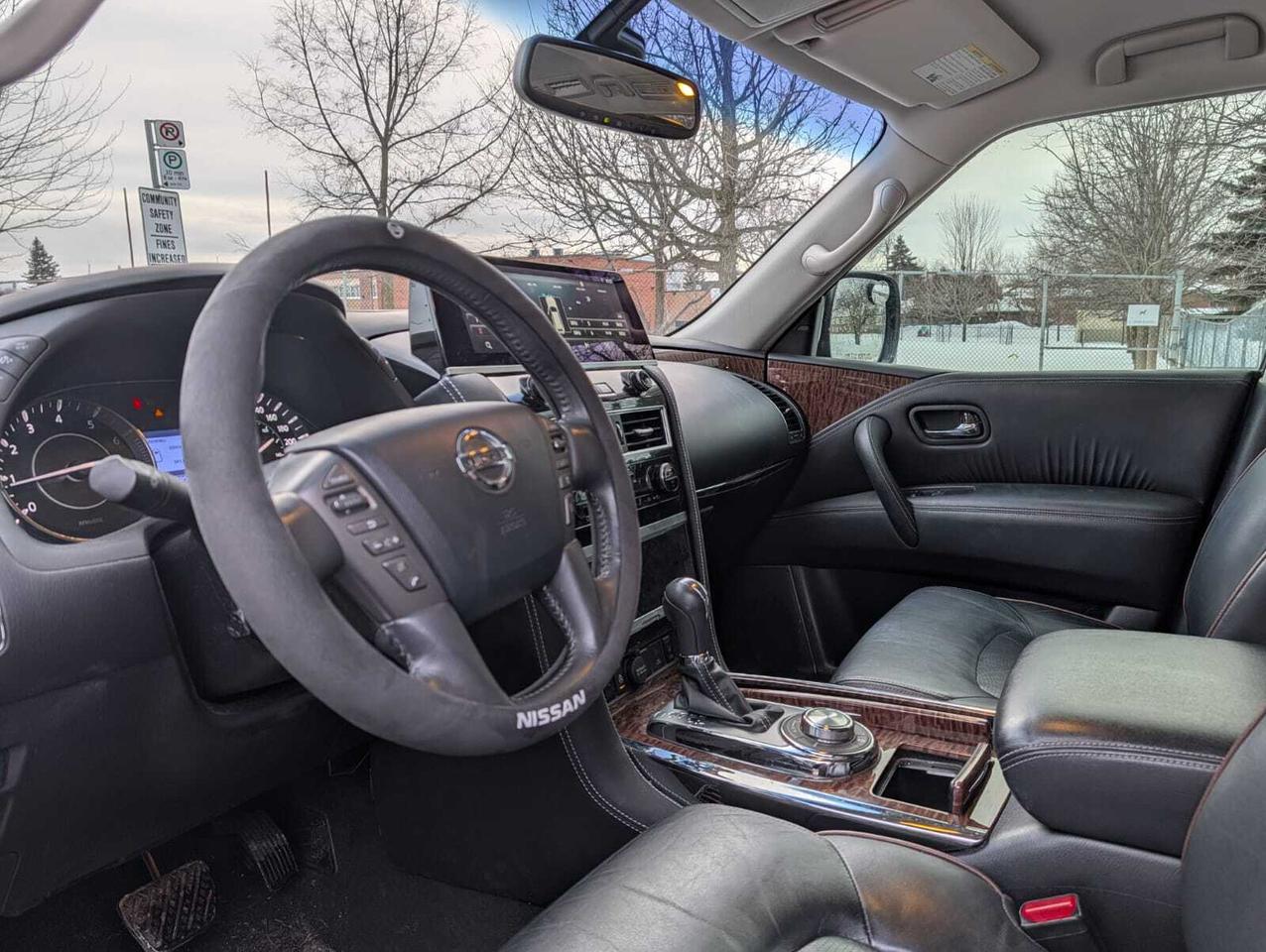 2017 Nissan Armada 4WD 4DR SL Photo4