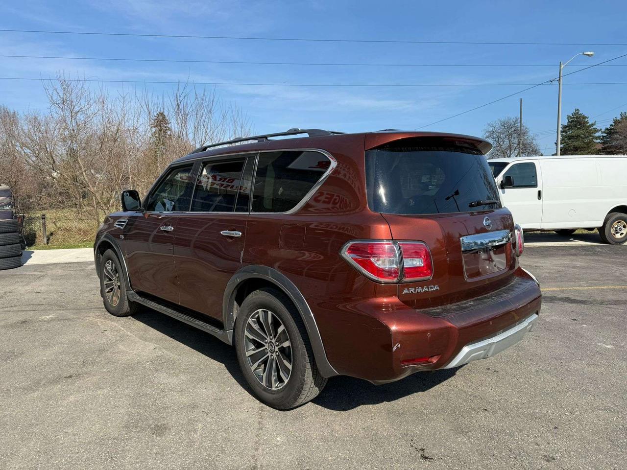 2017 Nissan Armada 4WD 4DR SL Photo3