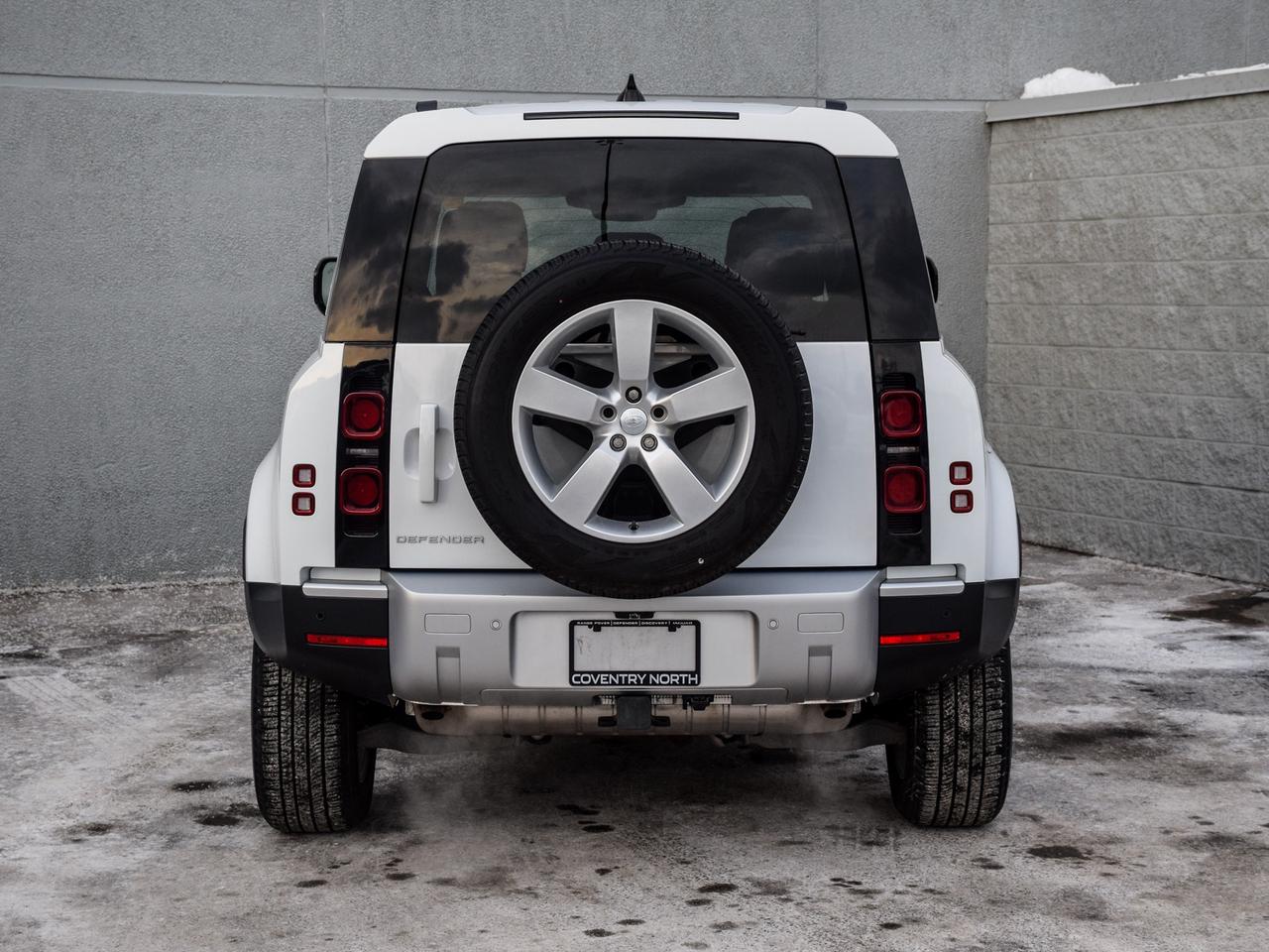 2024 Land Rover Defender 110 P300 S Photo