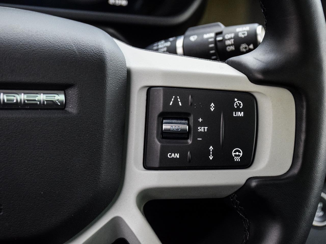 2024 Land Rover Defender 110 P300 S Photo