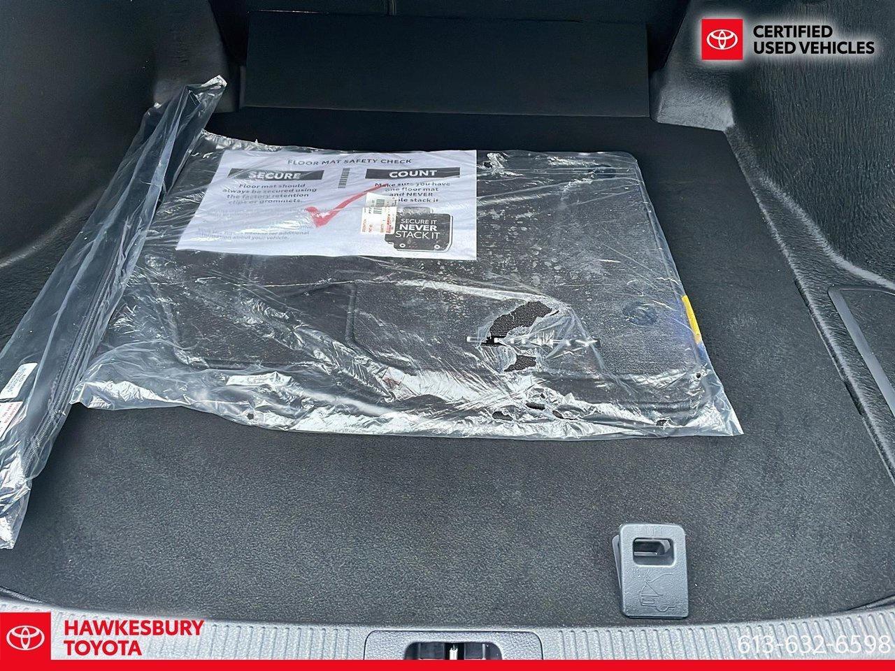 2026 Toyota Camry HYBRID XLE AWD Photo