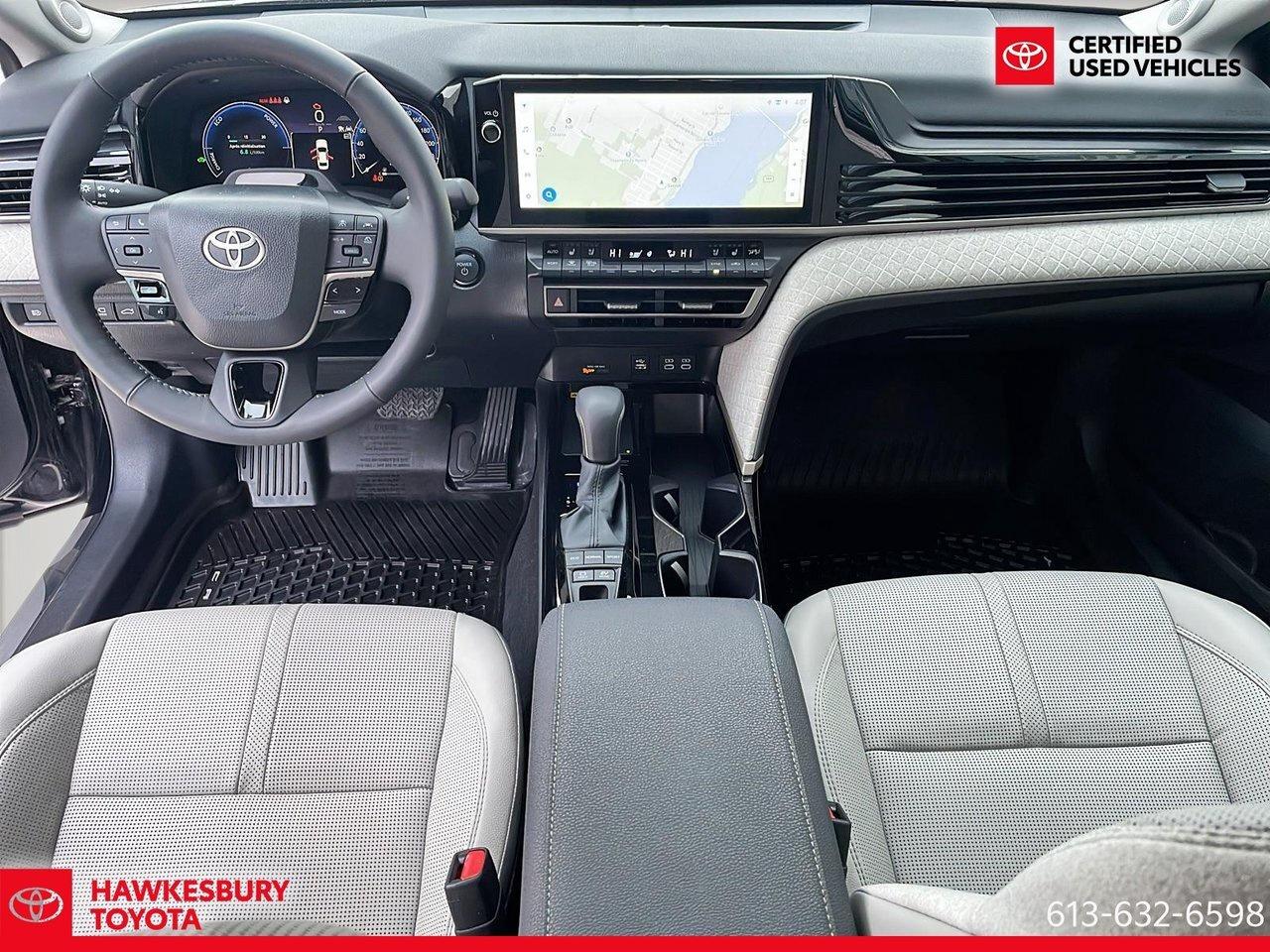 2026 Toyota Camry HYBRID XLE AWD Photo