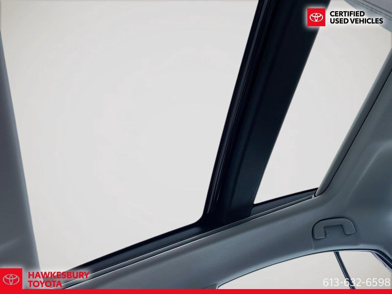 2026 Toyota Camry HYBRID XLE AWD Photo