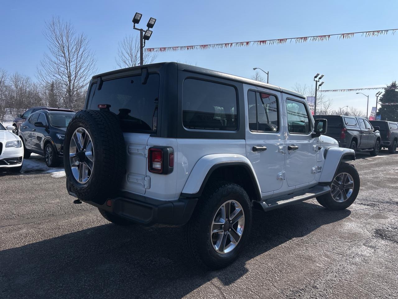 2018 Jeep WRANGLER UNLIMITED Sahara w/V6, Navigation, Heated Seats, RemoteStart Photo