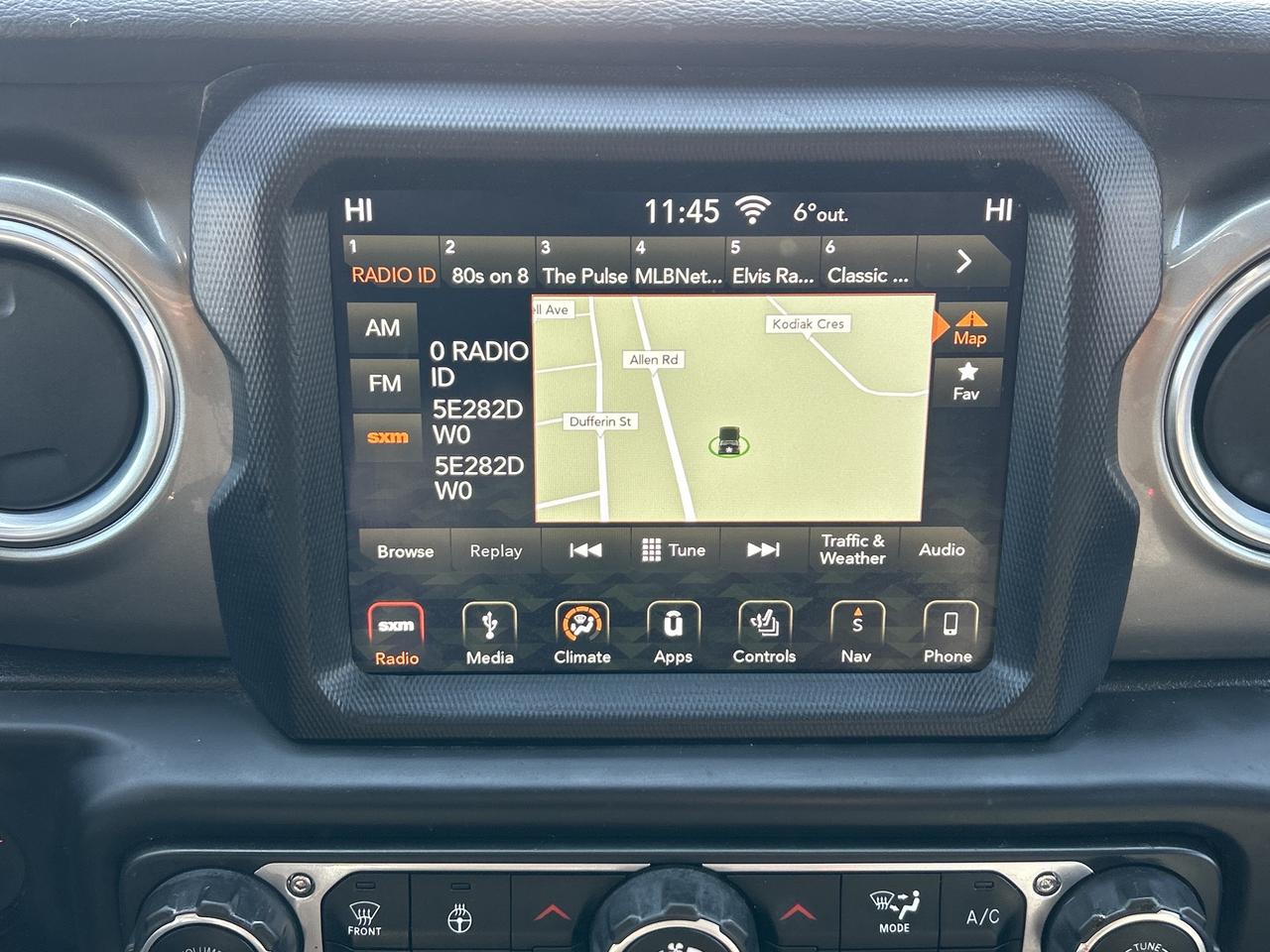 2018 Jeep WRANGLER UNLIMITED Sahara w/V6, Navigation, Heated Seats, RemoteStart Photo