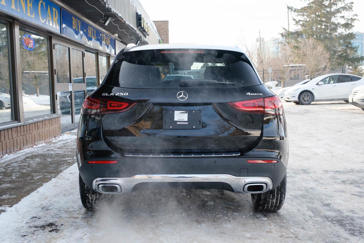 2023 Mercedes-Benz GLA-Class GLA250 4MATIC Photo4