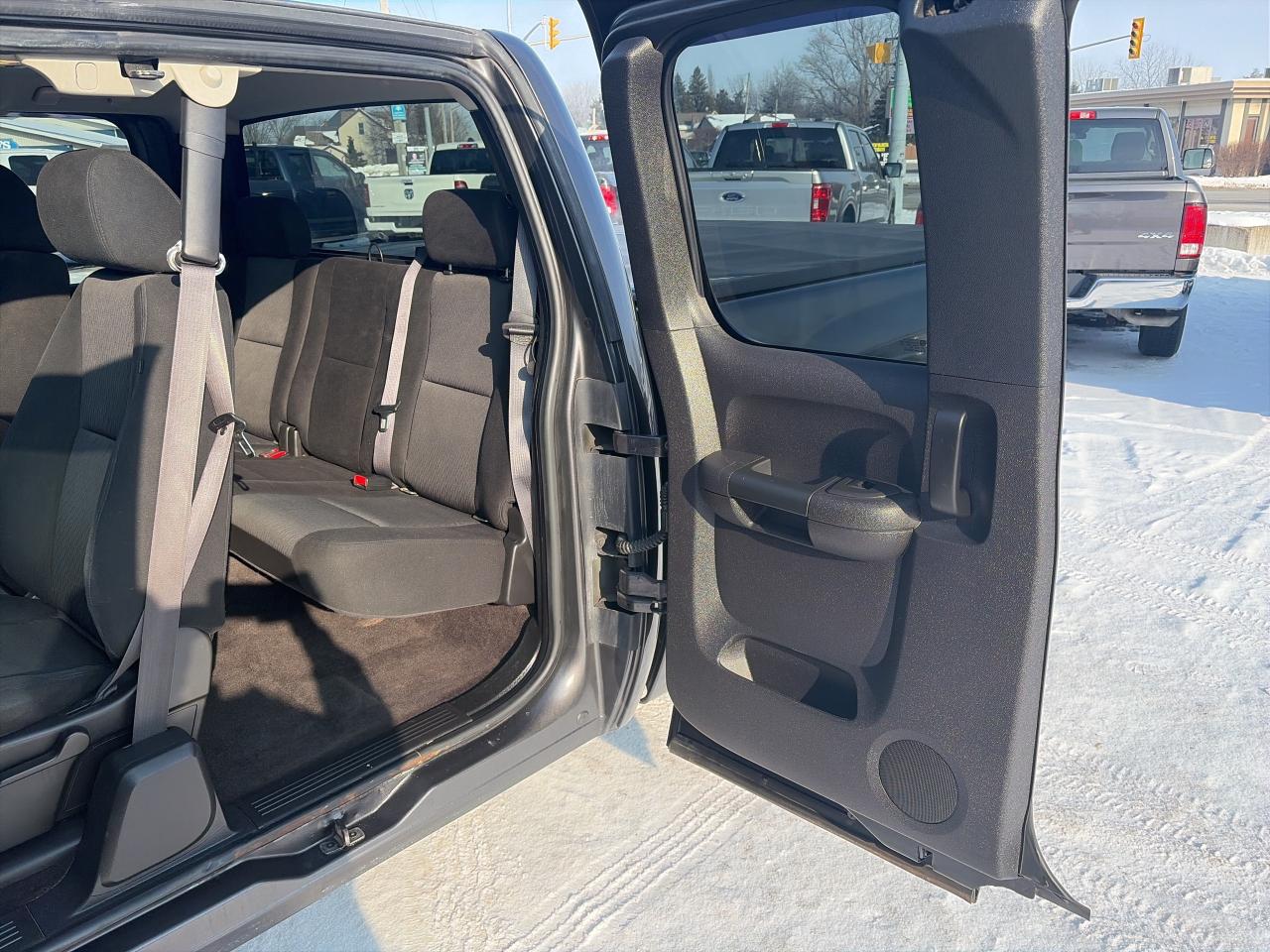 2011 Chevrolet Silverado 1500 LT- 4X4-CLEAN- 5.3L Photo