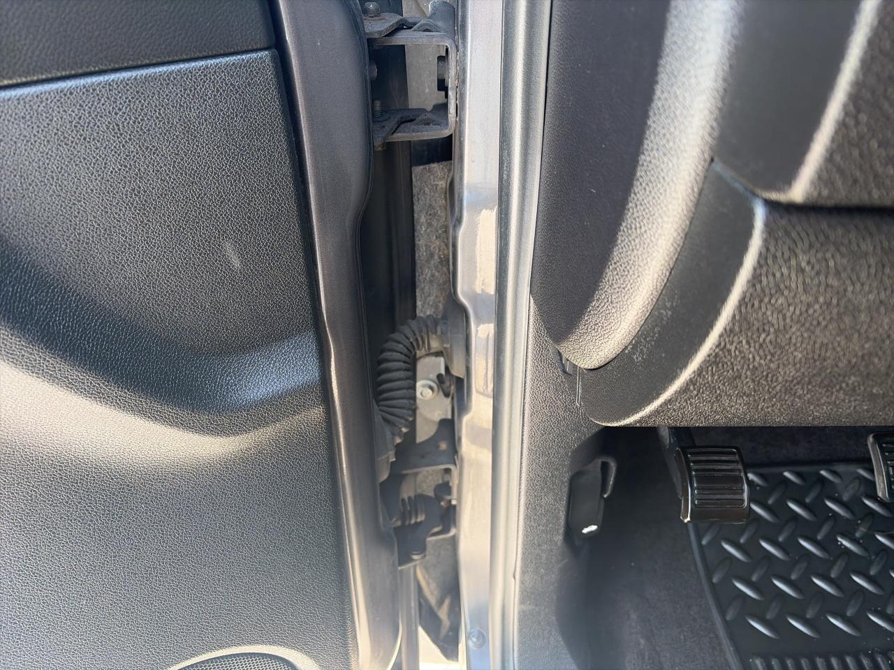 2011 Chevrolet Silverado 1500 LT- 4X4-CLEAN- 5.3L Photo