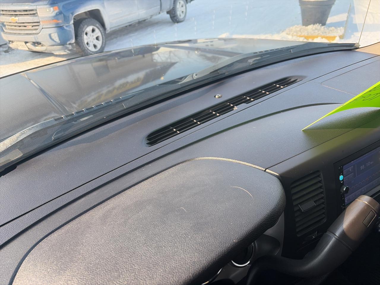 2011 Chevrolet Silverado 1500 LT- 4X4-CLEAN- 5.3L Photo