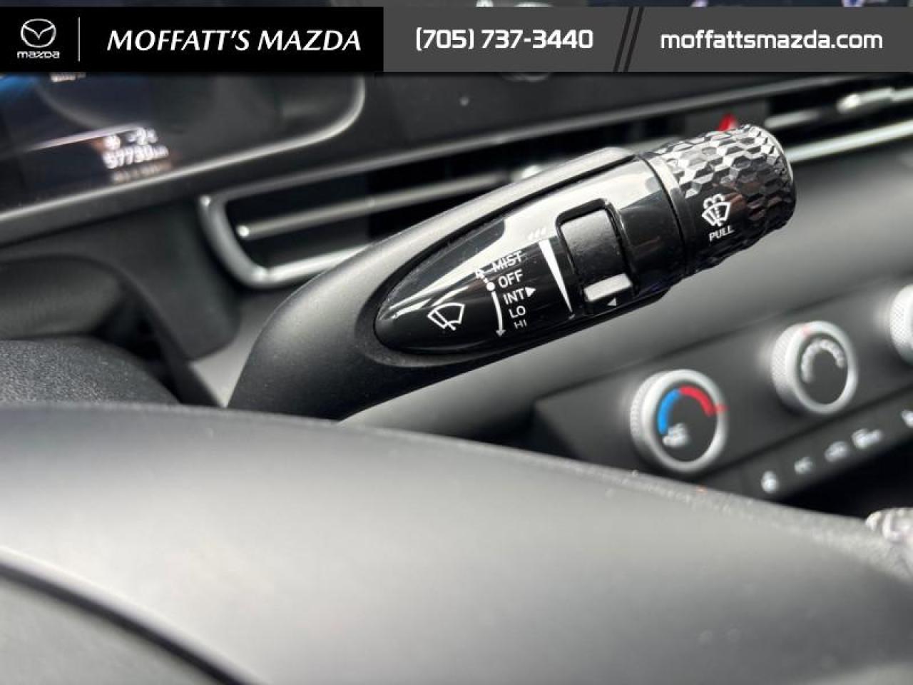 2022 Hyundai Elantra Preferred Photo