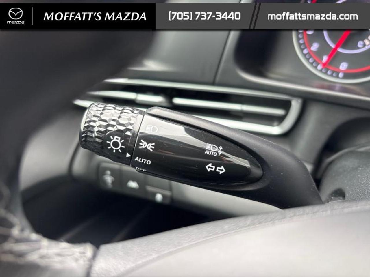 2022 Hyundai Elantra Preferred Photo