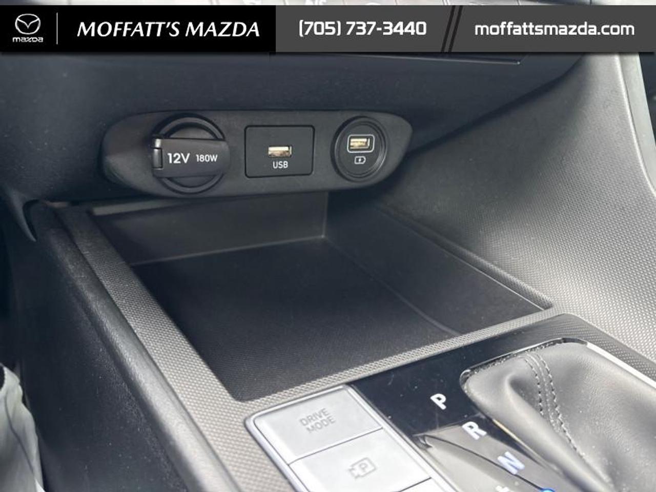 2022 Hyundai Elantra Preferred Photo