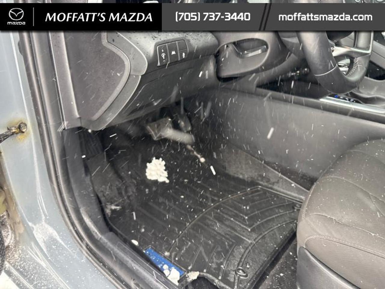 2022 Hyundai Elantra Preferred Photo