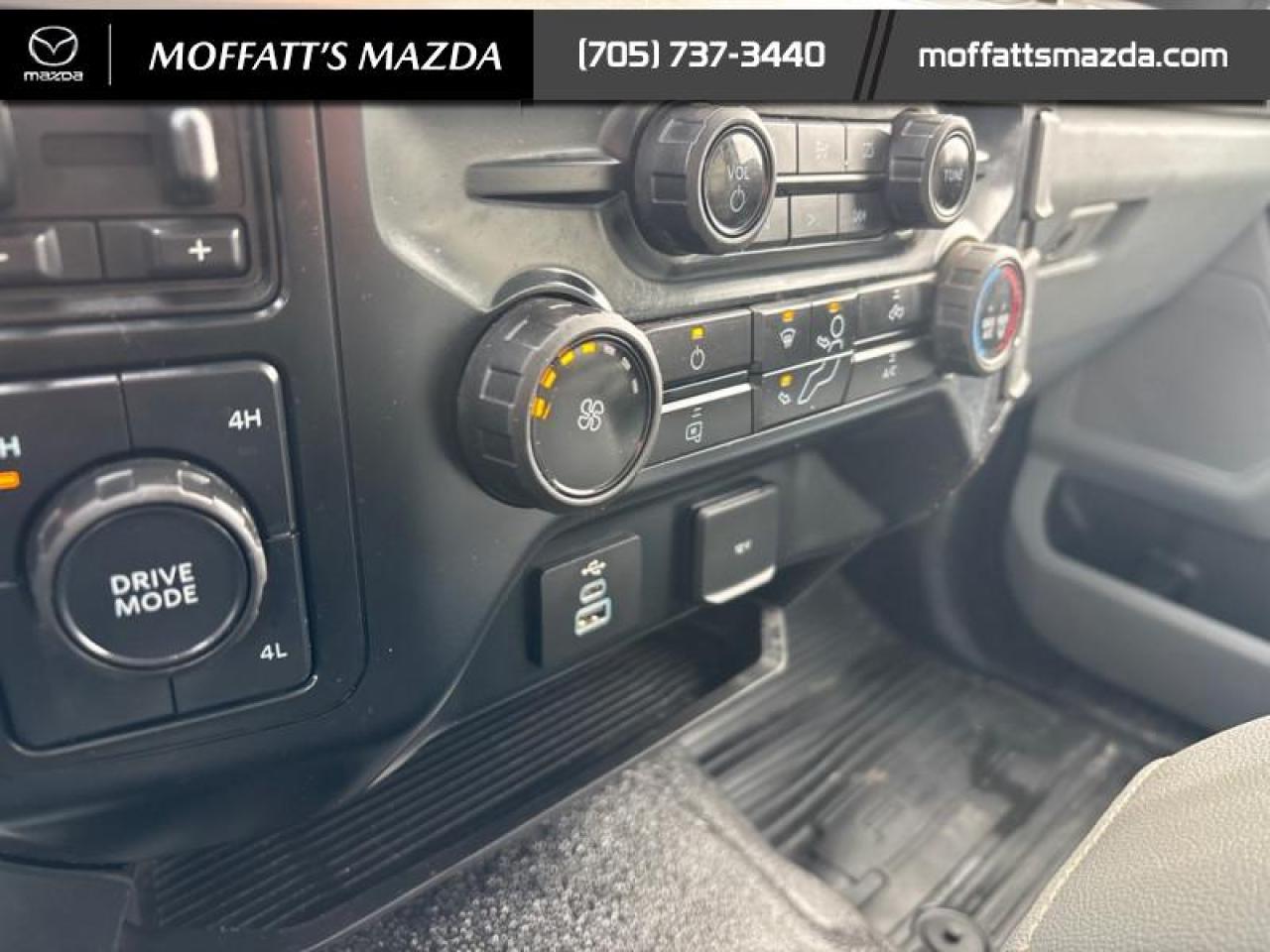 2023 Ford SUPER DUTY F-550 DRW XL Photo