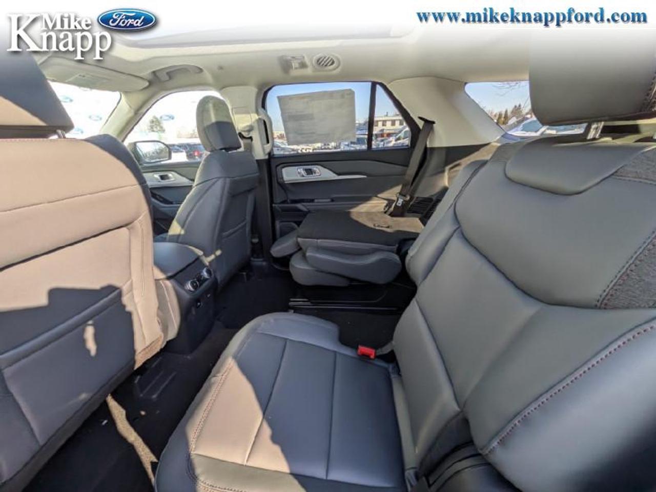 2026 Ford Explorer Active Photo