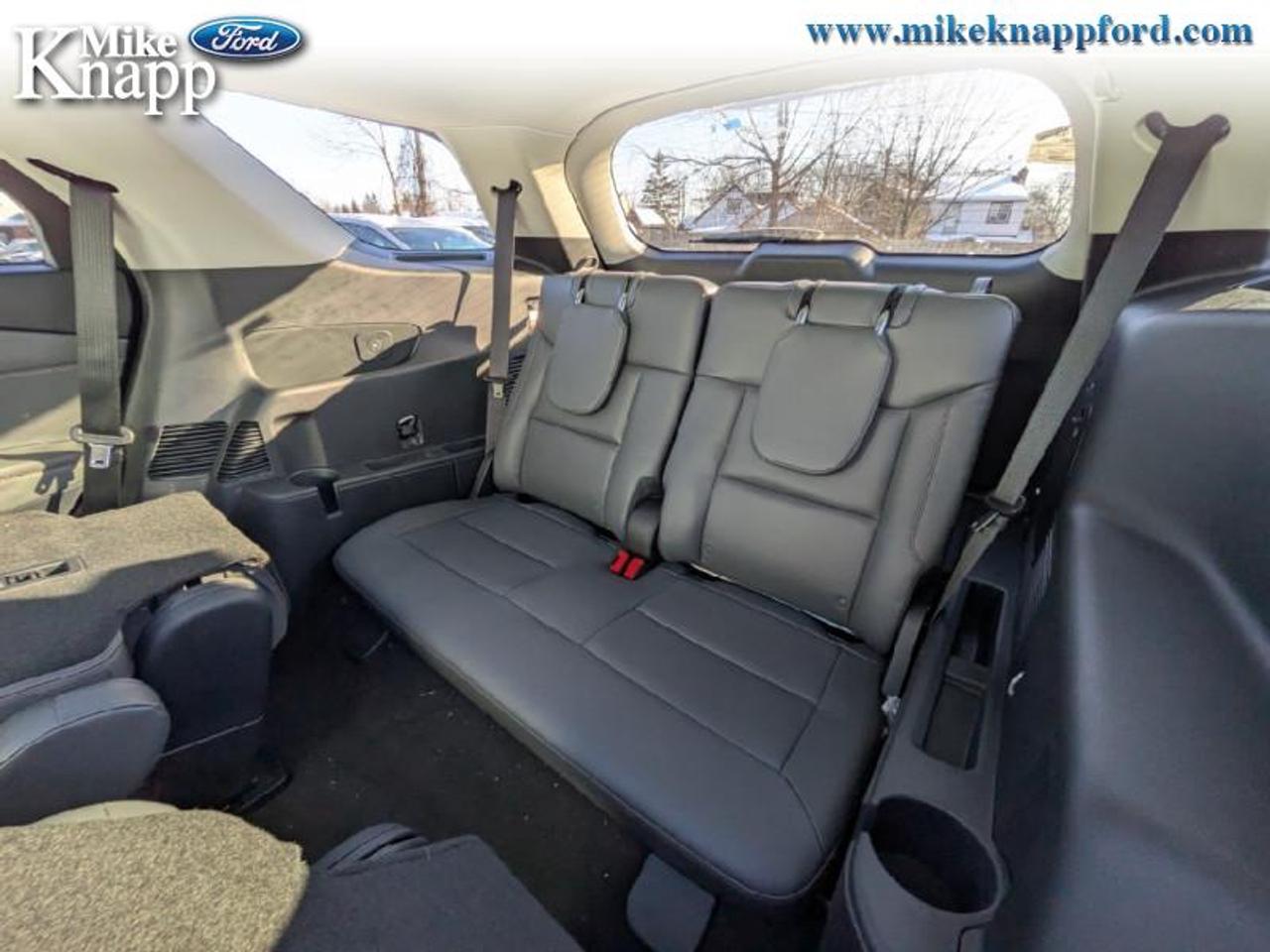 2026 Ford Explorer Active Photo