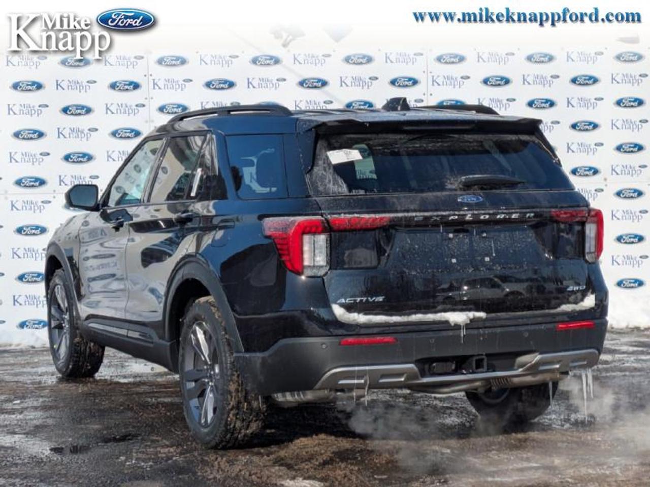 2026 Ford Explorer Active Photo2