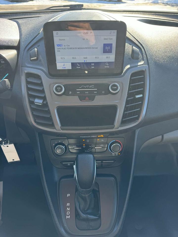 2022 Ford Transit Connect XLT w-Dual Sliding Doors Photo