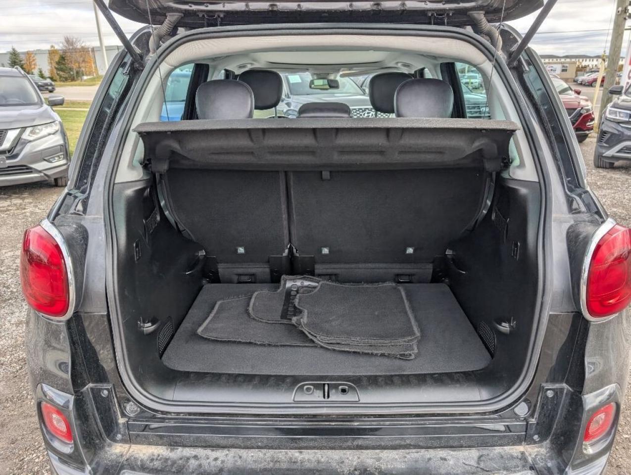 2015 Fiat 500L Lounge   NAV   LEATHER   PANOROOF   CAMERA Photo