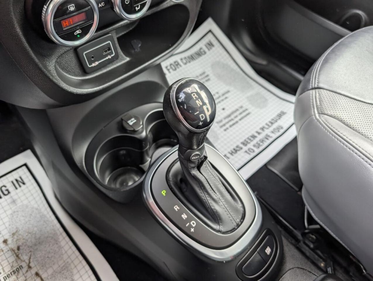 2015 Fiat 500L Lounge   NAV   LEATHER   PANOROOF   CAMERA Photo