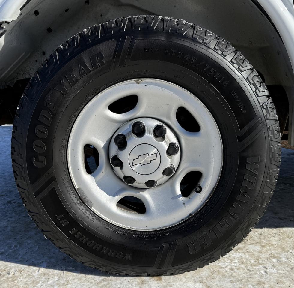 2019 Chevrolet Express RWD 2500 135 Photo