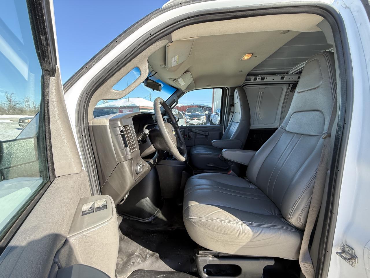 2019 Chevrolet Express RWD 2500 135 Photo