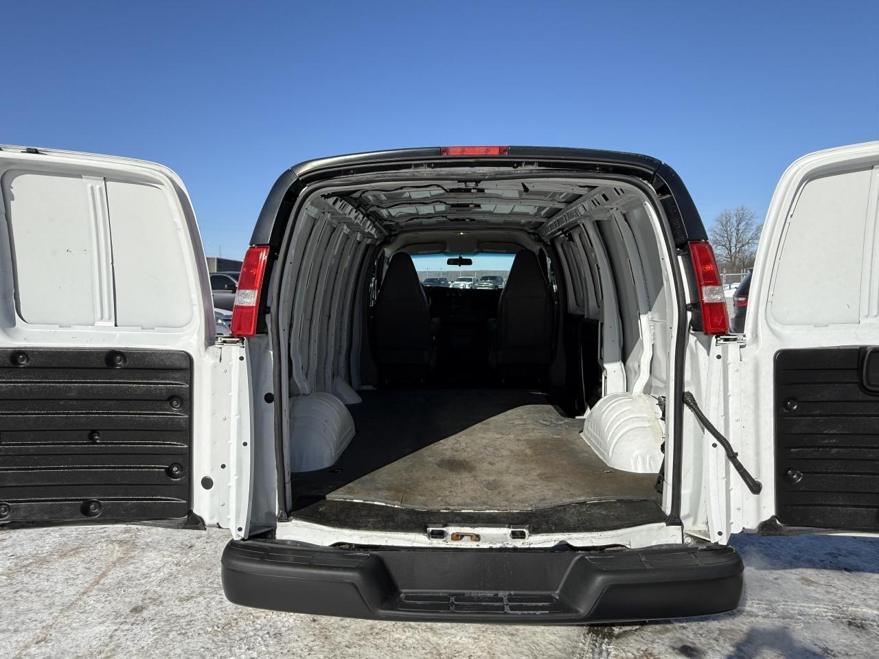 2019 Chevrolet Express RWD 2500 135 Photo
