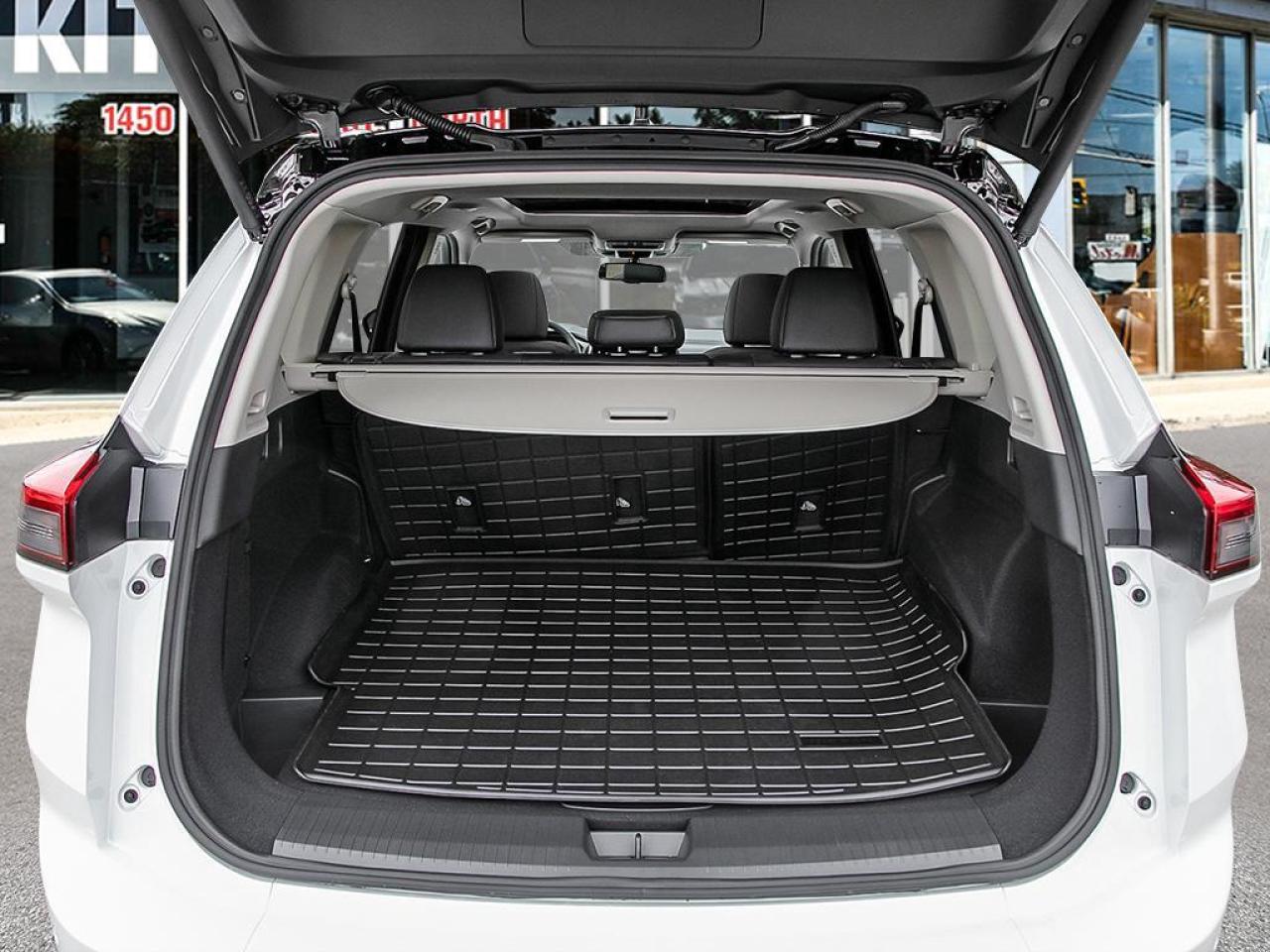 2026 Nissan Rogue Platinum Photo