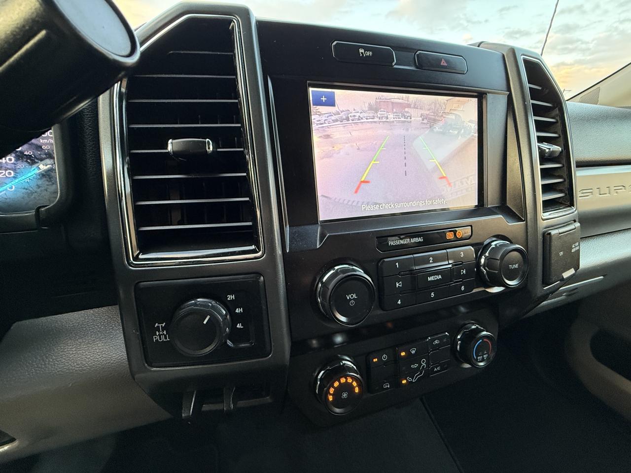 2022 Ford F-250 XLT 4WD Crew Cab 6.75' Box Photo