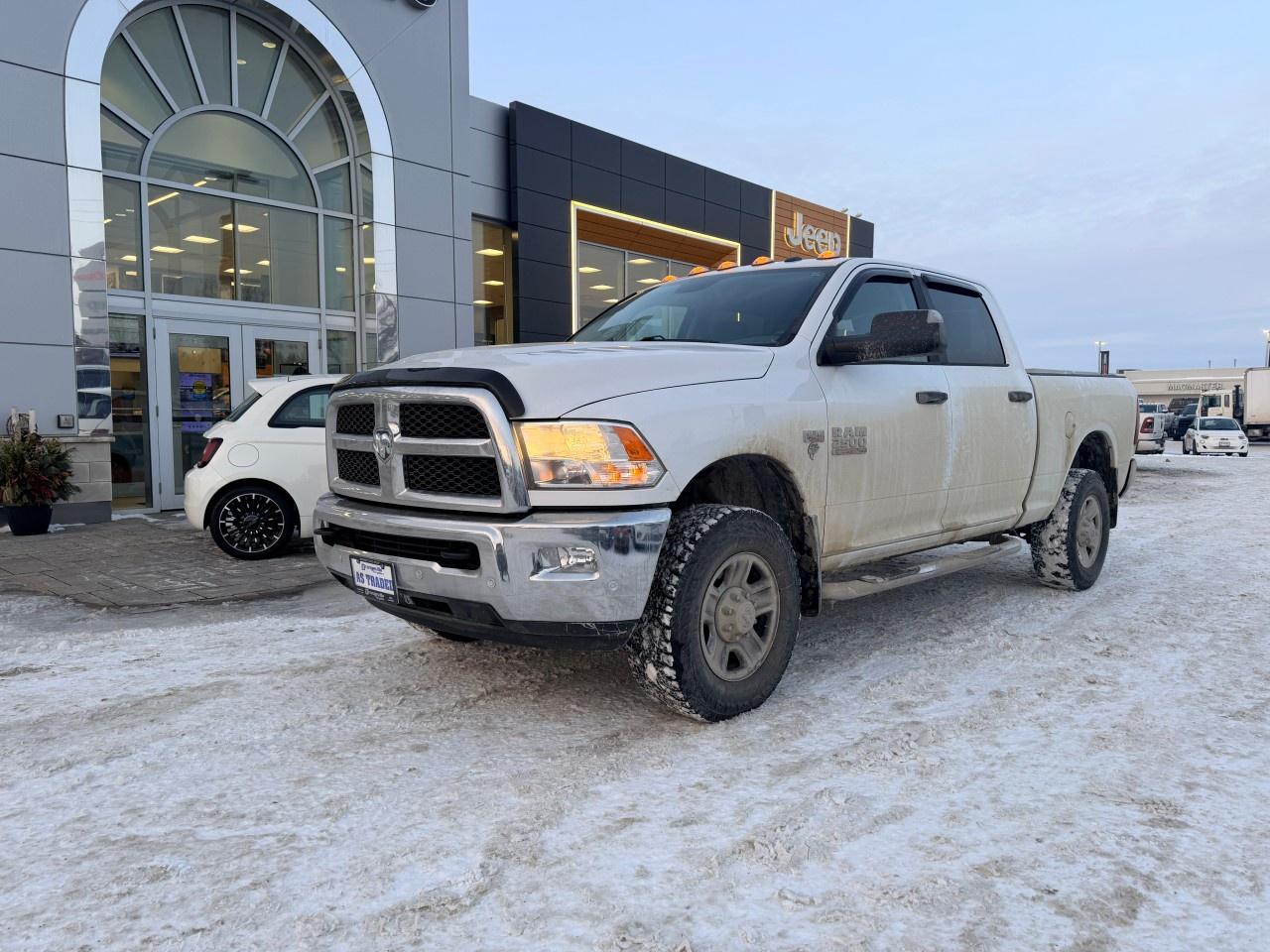 2016 RAM 2500 4WD Crew Cab 6.4 Ft Box SLT Photo