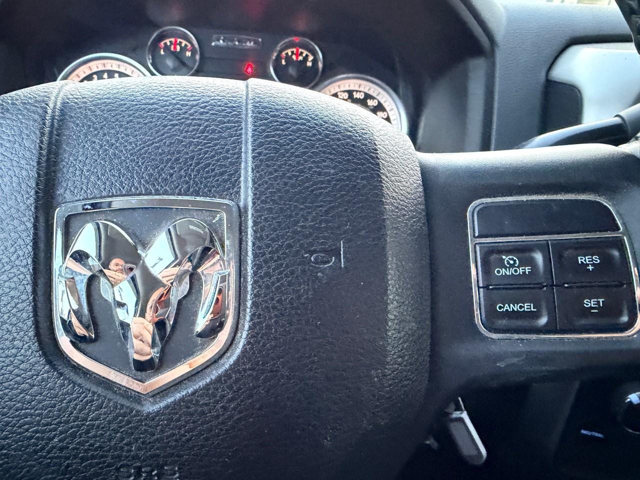 2016 RAM 2500 4WD Crew Cab 6.4 Ft Box SLT Photo