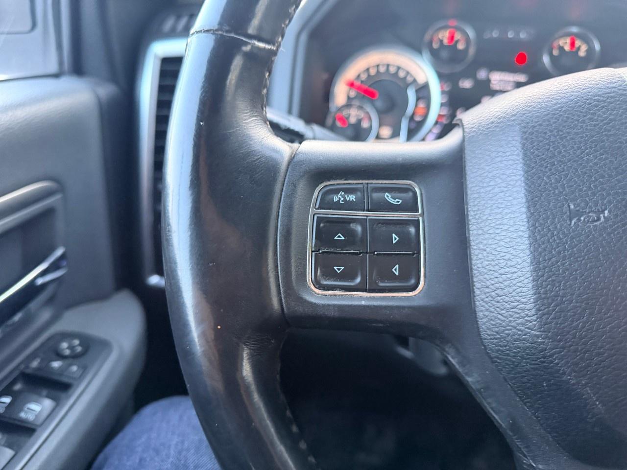 2016 RAM 2500 4WD Crew Cab 6.4 Ft Box SLT Photo