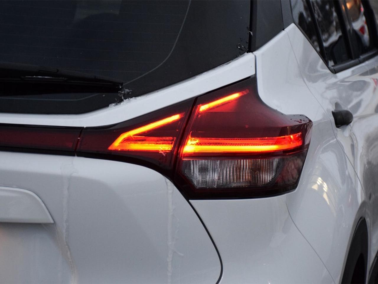 2023 Nissan Kicks S   Push Start   Cam   CarPlay   Android Auto Photo