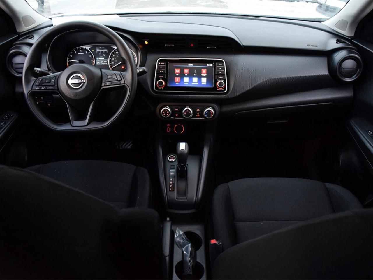 2023 Nissan Kicks S   Push Start   Cam   CarPlay   Android Auto Photo