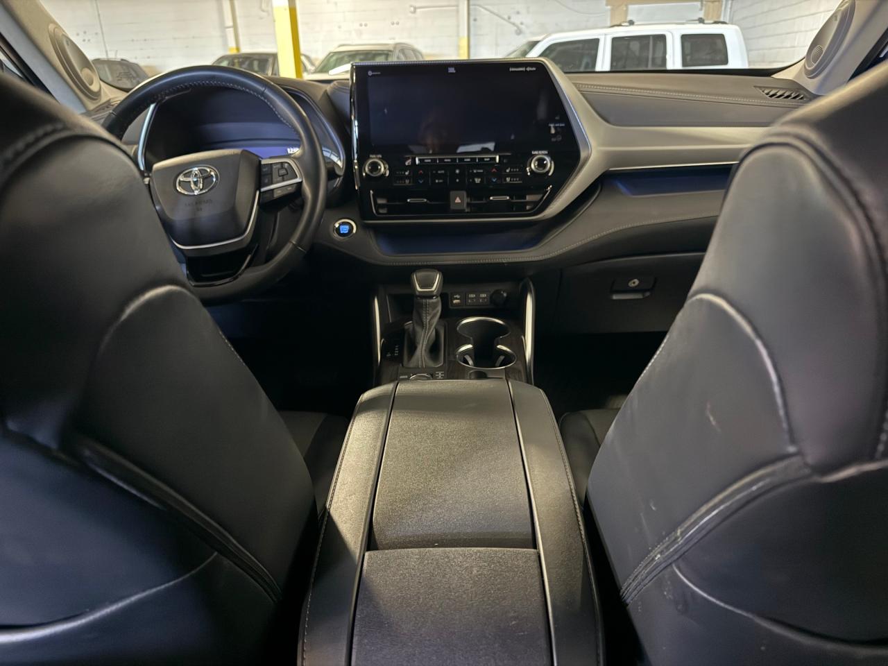 2022 Toyota Highlander Limited 4dr All-Wheel Drive Photo