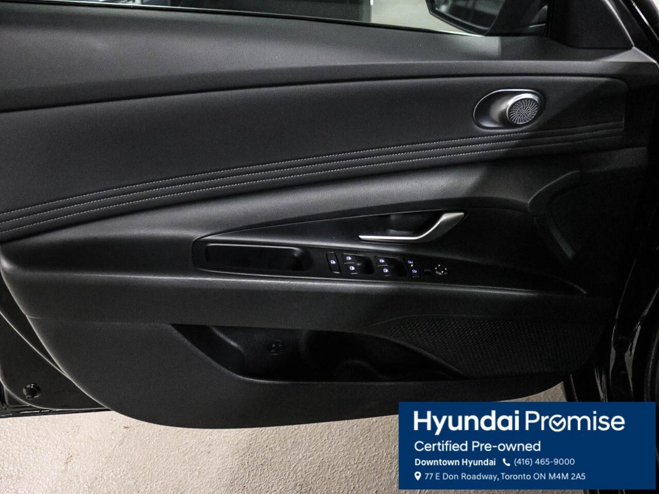 2024 Hyundai Elantra Preferred IVT Photo