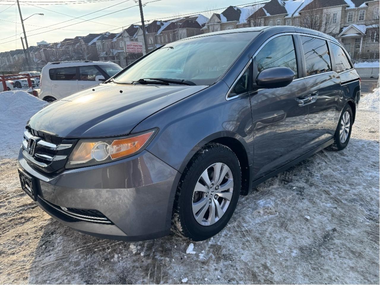 2016 Honda Odyssey EX Photo