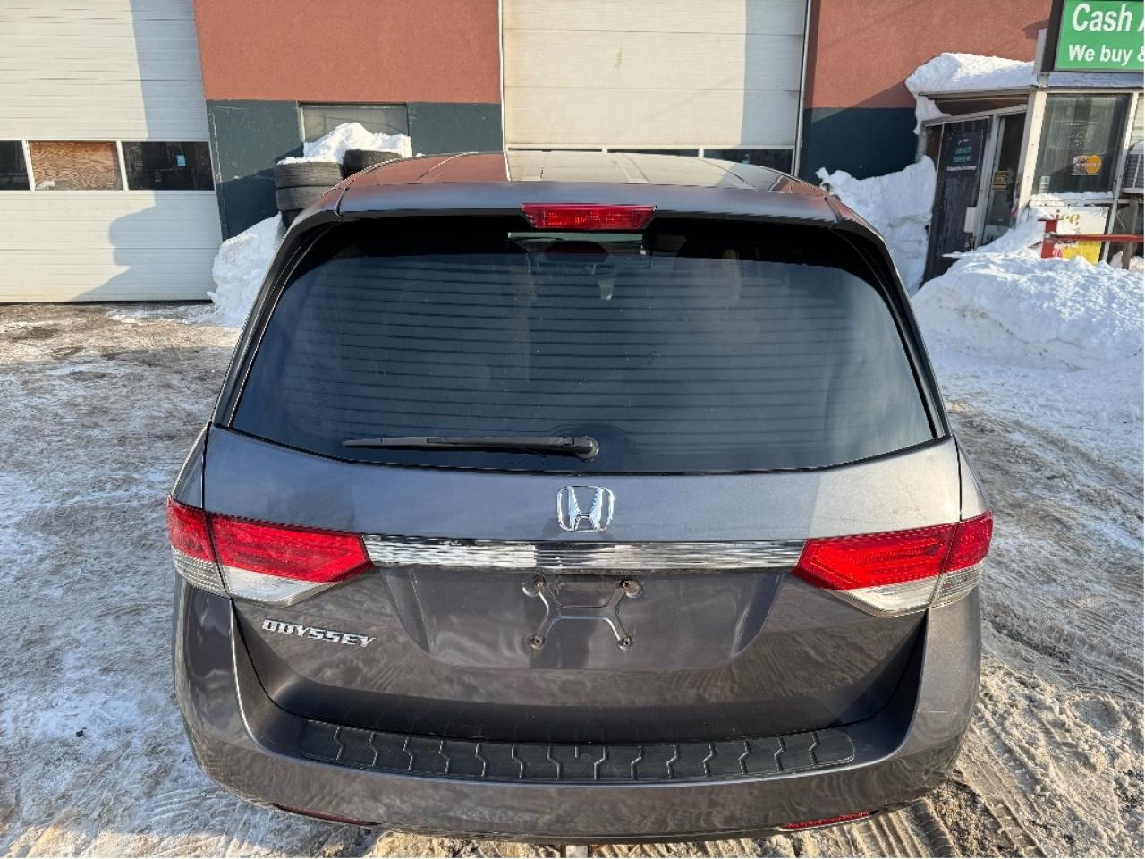 2016 Honda Odyssey EX Photo