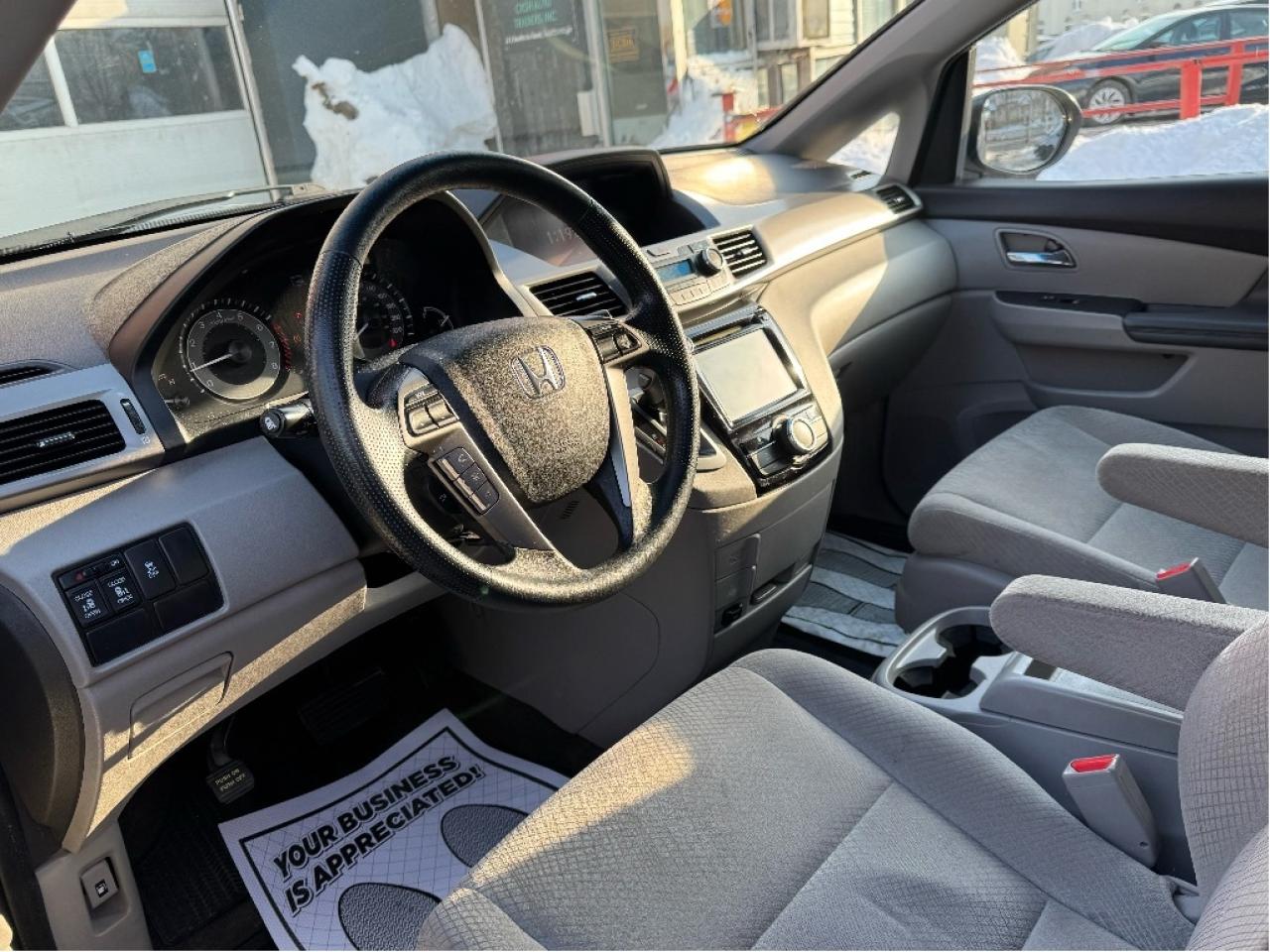 2016 Honda Odyssey EX Photo