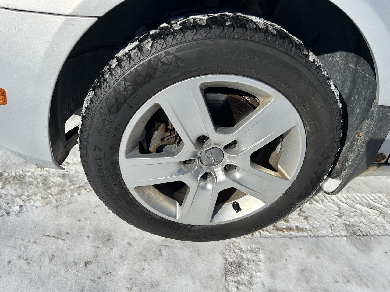 2013 Volkswagen Golf Wagon 2.5L Photo