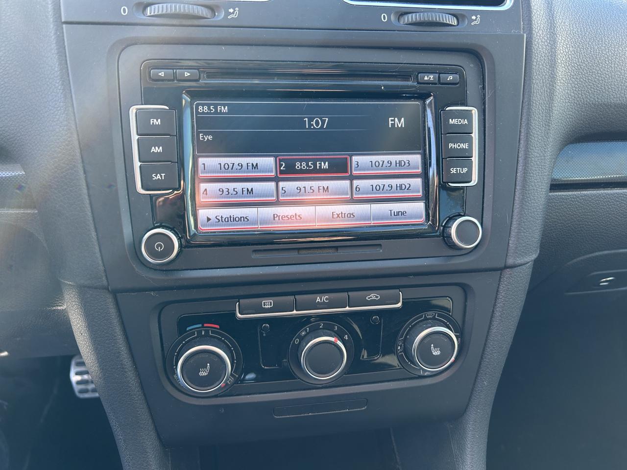 2013 Volkswagen Golf Wagon 2.5L Photo