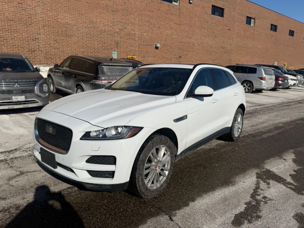 2019 Jaguar F-PACE 25T Prestige/ Clean Carfax/ Panoroof/NAVI/Leather/ Photo