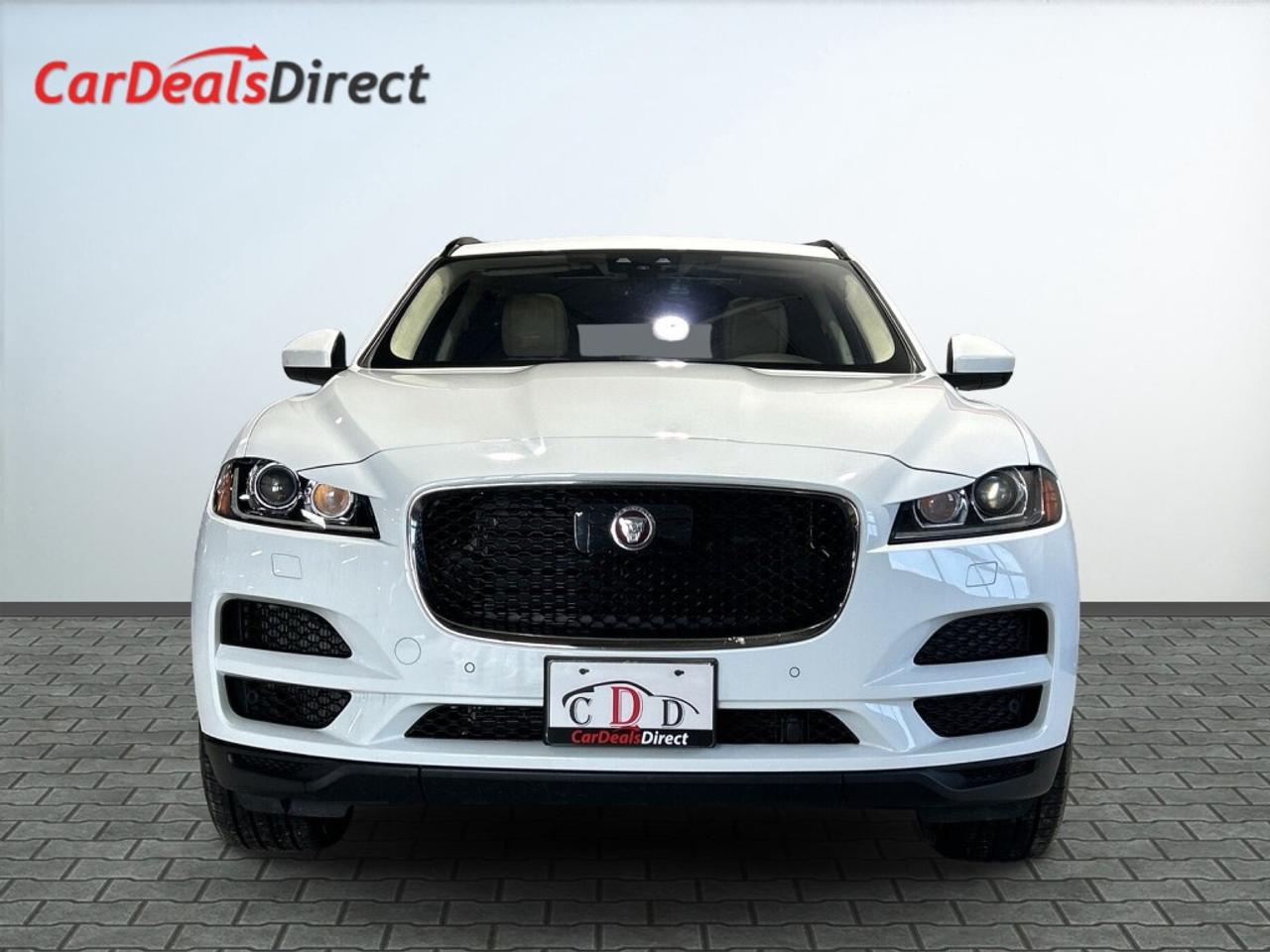 2019 Jaguar F-PACE 25T Prestige / Clean Carfax / Panoramic Roof / NAV Photo