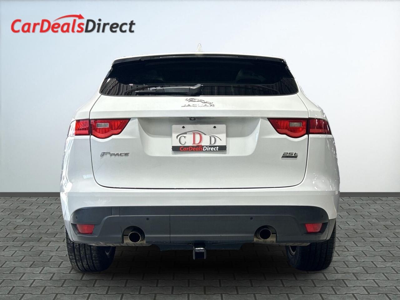 2019 Jaguar F-PACE 25T Prestige / Clean Carfax / Panoramic Roof / NAV Photo